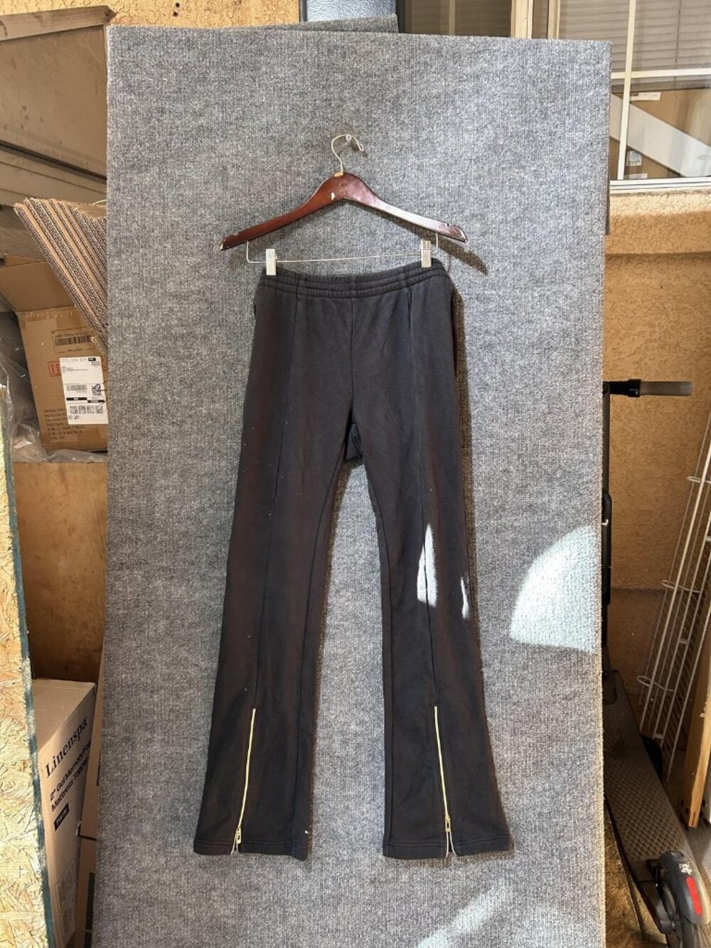 Adidas Sweatpants Womens Medium Black Fleece Straight Leg Pants Zip Hem Pockets